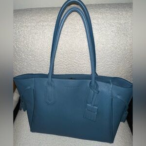 NWOT - Longchamp Penelope Large. Pristine, never used. Comes with dustbag.